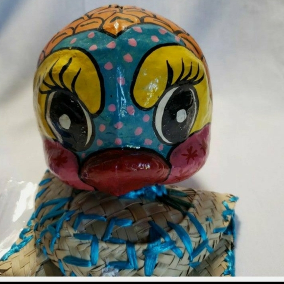 5 Bahamas Souvenirs Mostly Handcrafted - Picture 4 of 9